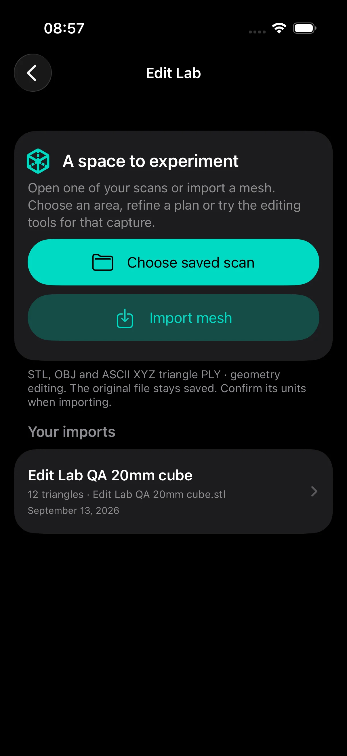 The 3D Scanner Edit Lab start screen offering a saved scan picker and mesh import beside a synthetic 20 millimetre cube fixture.